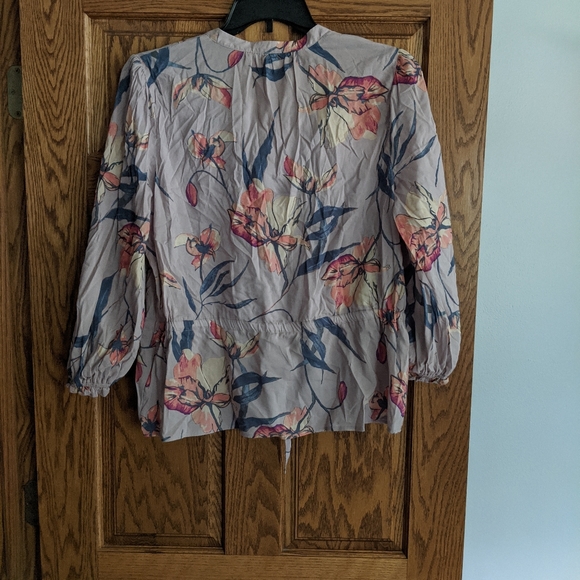 Floral blouse from Target - Picture 5 of 5